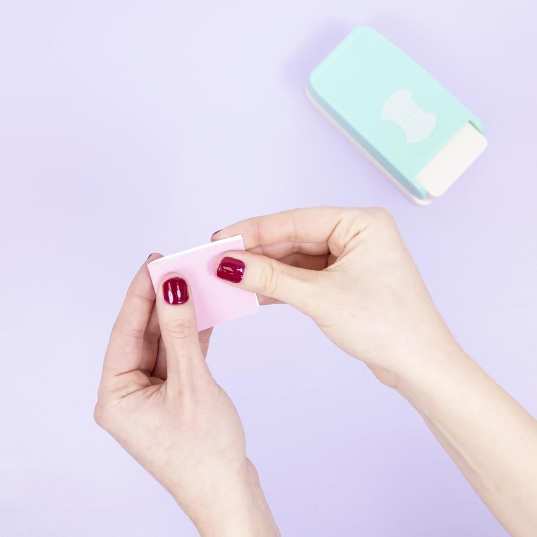 Craftelier - Multimaterial Rounded Tab Shaped Punch for Creating Custom Tabs on Craft Projects | Suitable for Many Materials | Tab Size 4 x 2.7 cm (1.6“ x 1.1”) | Turquoise Color