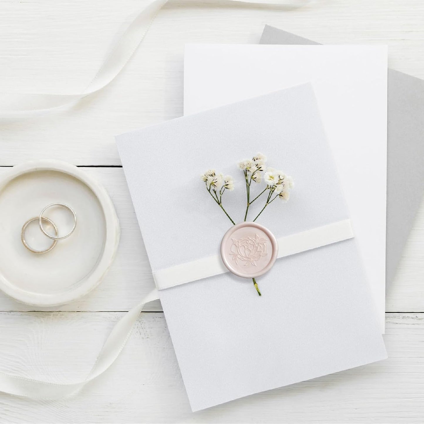 UNIQOOO Mailable Glue Gun Sealing Wax Sticks for Wax Seal Stamp - Champagne, Great for Wedding Invitations, Cards Envelopes, Snail Mails, Wine Packages, Gift Ideas, Pack of 8