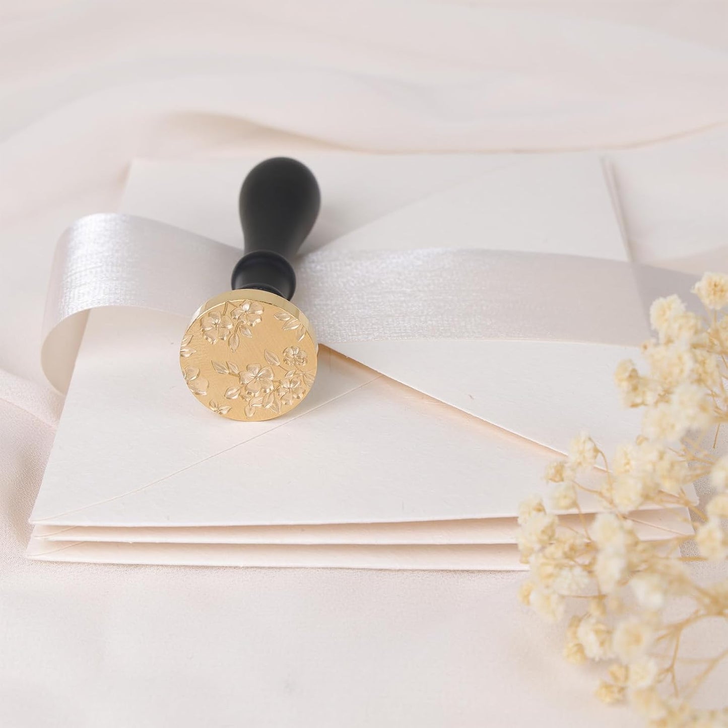 UNIQOOO Begonia Flowers Wax Seal Stamp - Floral Wax Seal Stamp Botanical Theme Vintage Brass Stamp Head with Wood Handle for Wedding Invitation Gift Wrap Envelopes Christmas Card