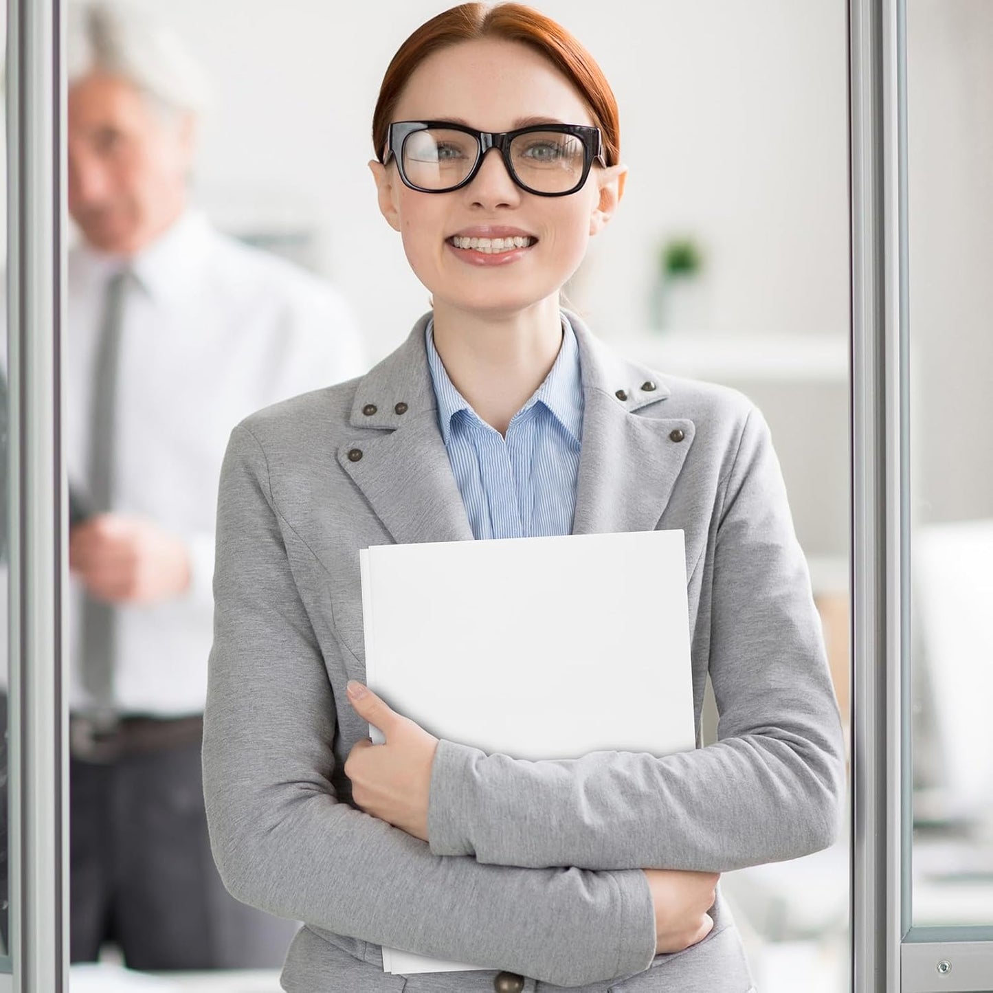 60-Pack Plastic Folders with Pockets and Prongs,2-Pocket Folders with 3 Fasteners, Poly Folders Holds 8-1/2" x 11" Paper for School/Office/Home, White