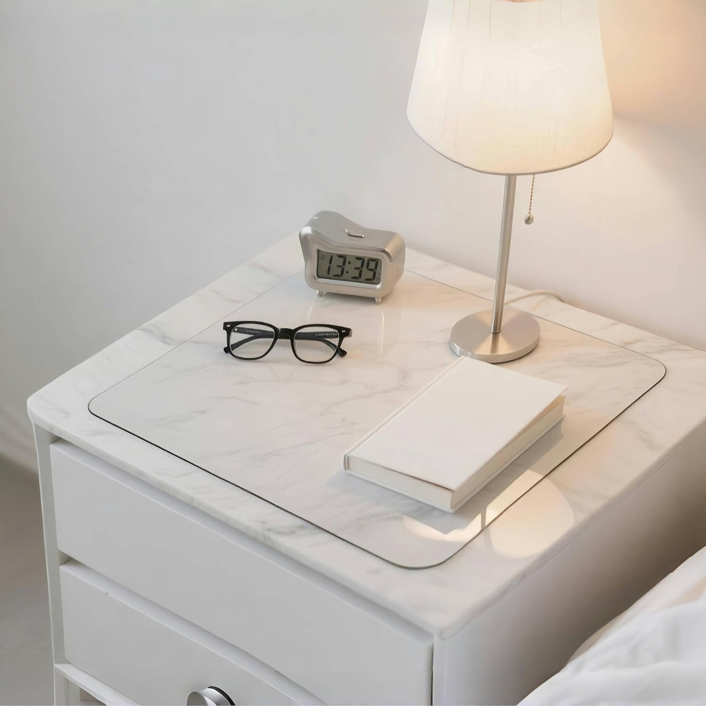 Clear Desk Mat, Non-Slip PVC Desk Protector Mat with Round Edge, Heat Resistant & Waterproof Clear Desk Writing Mat for Home and Office (11.8''*11.8'')