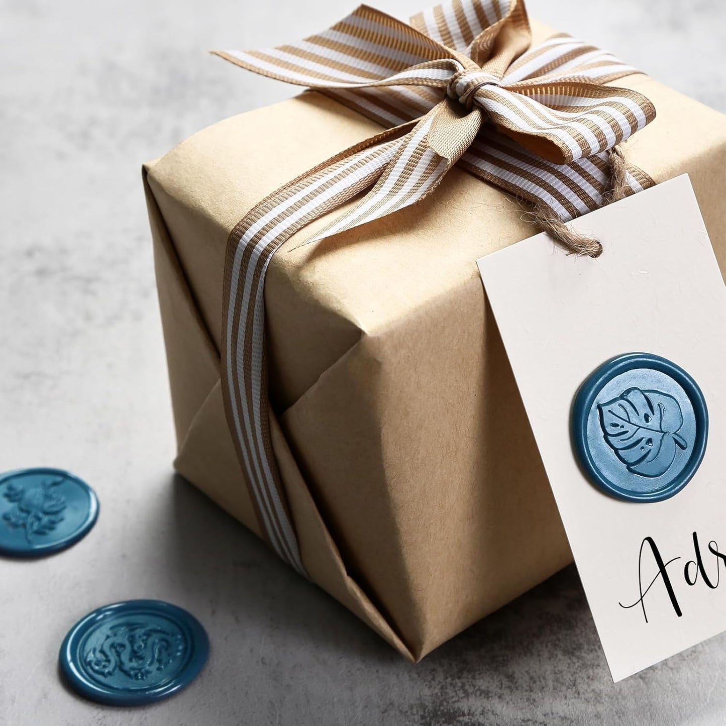 UNIQOOO Jewel Tone Sapphires Teal Blue Glue Gun Sealing Wax Sticks for Wax Seal Stamp - Great for Wedding Invitations, Cards Envelopes, Snail Mails, Wine Packages, Christmas Gift Ideas, Pack of 8