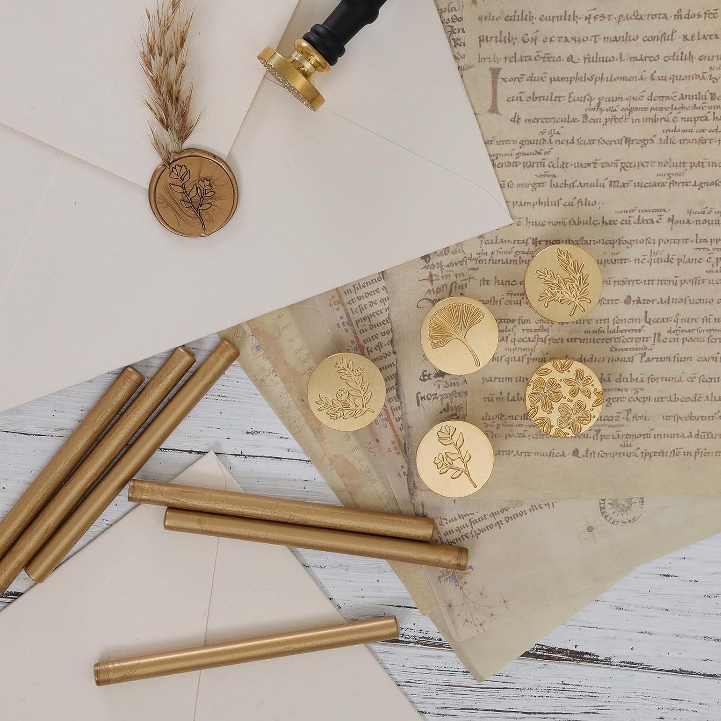 UNIQOOO 6 Pcs Wax Seal Stamp Set, Floral Stamps Botanical Sealing Stamper Kit, Wooden Handle with Brass Head for Wedding Greeting Cards Gift