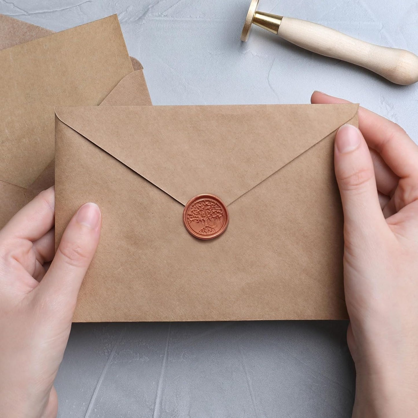 5pcs Wax Seal Stamp Kit, Brass Gold Sealing Wax Stamps Head and Wooden Handle Gold Rose Tree Daisy Flower for Wedding Halloween Christmas Valentines Invitations Cards Envelopes Wrapping