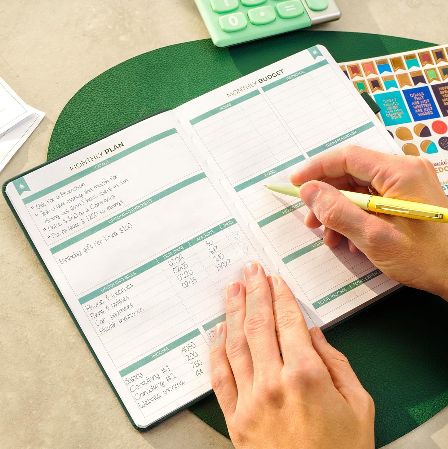 Clever Fox Budget Book 2.0 – Simple Budgeting Planner for Beginners – Financial Notebook with Money Spending, Debt & Bill Tracker (Dark Green)